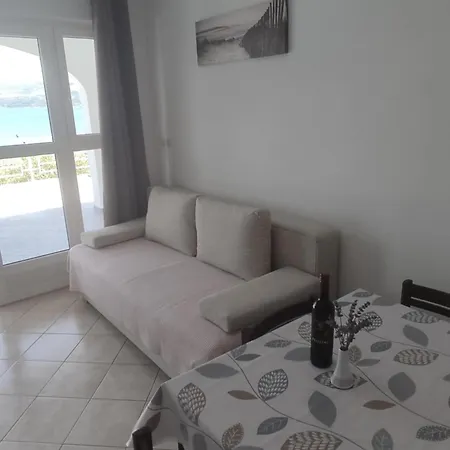 Dubravko Apartment