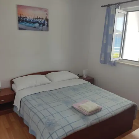 Dubravko Apartment